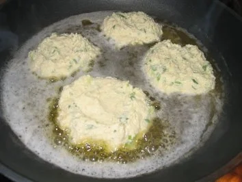 Rezept: Vegetarisch: "Würzige Quarkpflanzerl" Bild Nr. 3 Vegetarisch: "Würzige Quarkpflanzerl" - Rezept - Bild Nr. 3