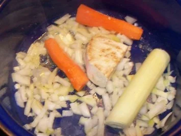 Eintopf - Hühnercremsuppe mit knoblauchcroutons - Rezept - Bild Nr. 3