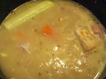 Eintopf - Hühnercremsuppe mit knoblauchcroutons - Rezept - Bild Nr. 4