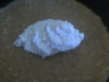 Sahnetorte  mit  fruchtiger  Knusperfüllung - Rezept - Bild Nr. 2