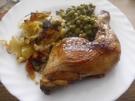 Deftiger Kartoffel-Auflauf ~ Hühnerschenkel ~ Erbsen - Rezept