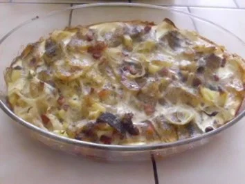 Deftiger Kartoffel-Auflauf ~ Hühnerschenkel ~ Erbsen - Rezept - Bild Nr. 2