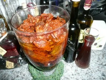 VORSPEISE/ENTRADAS:Tomaten getrocknete,eingelegt a la silke - Rezept - Bild Nr. 2