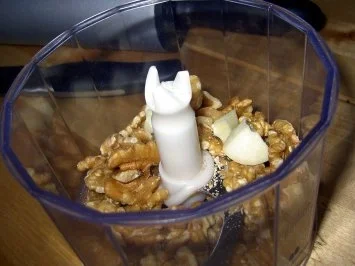 Rezept: Hähnchenbrust unter der Walnusskruste Bild Nr. 2 Hähnchenbrust unter der Walnusskruste - Rezept - Bild Nr. 2