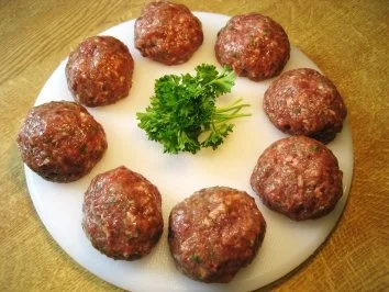 Rezept: Klopse in Meerrettichsoße ... Bild Nr. 3 Klopse in Meerrettichsoße ... - Rezept - Bild Nr. 3