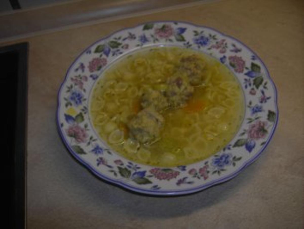 Suppen - Fleischklößchensuppe - Rezept