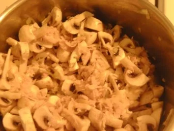 Pilz-Sauce mit Hähnchen-Aufschnitt - Rezept - Bild Nr. 3