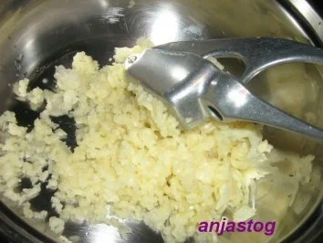 Rezept: Knoblauch -Zitronenkur Bild Nr. 3 Knoblauch -Zitronenkur - Rezept - Bild Nr. 3