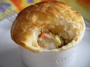 Garnelenragout mit Blätterteighaube - Rezept