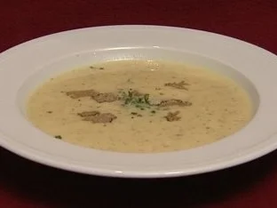Getrüffeltes Kartoffelsüppchen (Anna-Maria Zimmermann) - Rezept