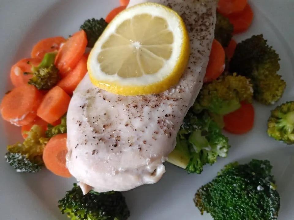 Rezept: Zitronenhühnchen mit Gemüse in der Folie gegart Bild Nr. 13751 Zitronenhühnchen mit Gemüse in der Folie gegart - Rezept - Bild Nr. 13751