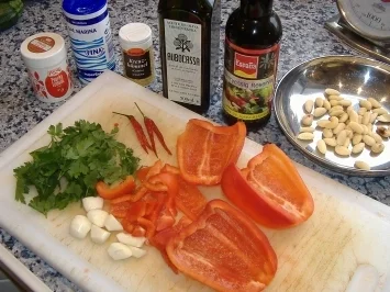 Mojo " Kanarische Paprikasalsa " - Rezept - Bild Nr. 2