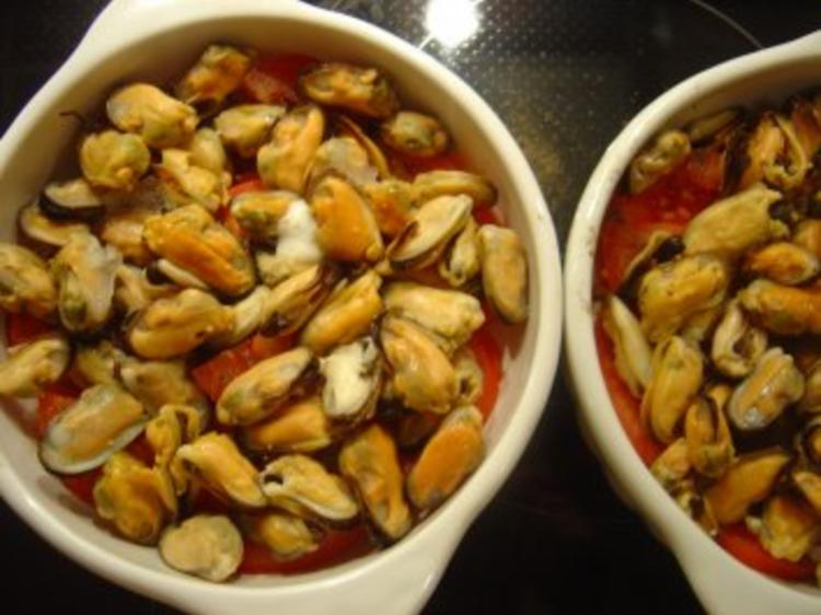 Miesmuscheln in Wein Zitronen Eischaum überbacken - einfach - 69 kcal/100g