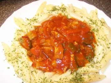 Wurstgulasch schön deftig - Rezept