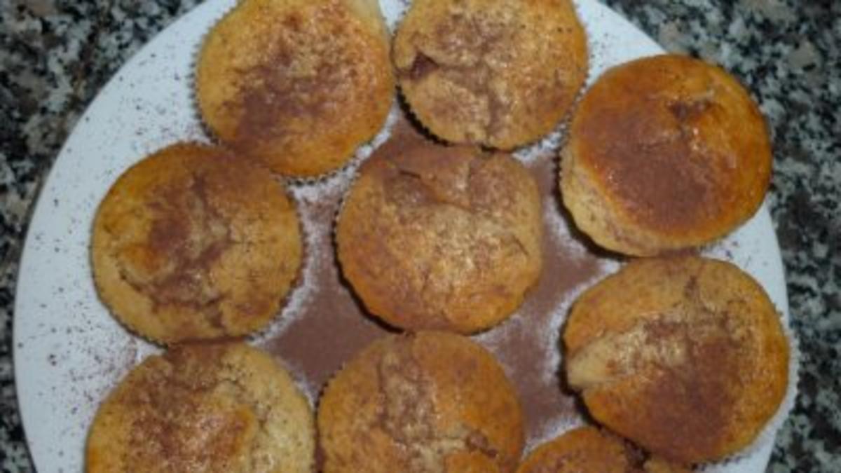 Eierlikör- Joghurt- Muffins mit leicht flüssigem Schokokern - Rezept