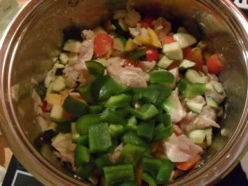 Rezept: Hähnchenpfanne mit Gemüse Bild Nr. 2 Hähnchenpfanne mit Gemüse - Rezept - Bild Nr. 2