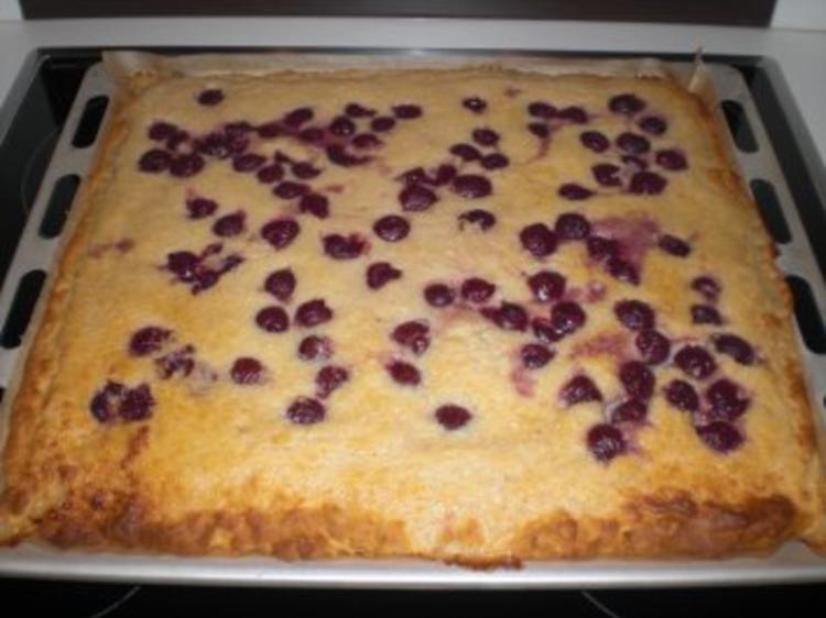 Kokos-Kirsch-Blechkuchen - Rezept mit Bild - kochbar.de