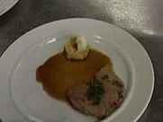 Rezept: Lammgigot mit Apfel-Minz-Soße und Teltower-Rüben-Gratin Bild Nr. 9 Lammgigot mit Apfel-Minz-Soße und Teltower-Rüben-Gratin - Rezept - Bild Nr. 9