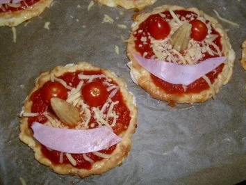 Rezept: Lachende Püreegesichter Bild Nr. 3 Lachende Püreegesichter - Rezept - Bild Nr. 3