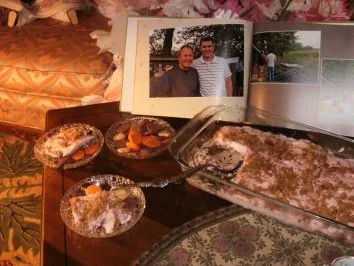 Rezept: Erdbeer- Butterkruste mit frischen Erdbeeren Kreme Vierecken - Gefrohren kommt vom Erdbeer Fest in Plant City, Florida - Einfach und lecker Erdbeer- Butterkruste mit frischen Erdbeeren Kreme Vierecken - Gefrohren kommt vom Erdbeer Fest in Plant City, Florida - Einfach und lecker - Rezept