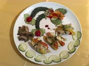 Gedämpftes Hühnchen im Gemüsemantel - Rezept