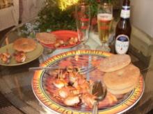 Shrimps-Roll Ups - Leicht zu machen - werden gefuellt und mit Bacon gewickelt - dann gebacken - Rezept