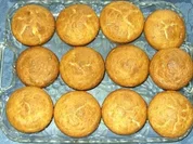 Kleingebäck - Ananas-Mohn-Muffins mit Eierlikör - Rezept