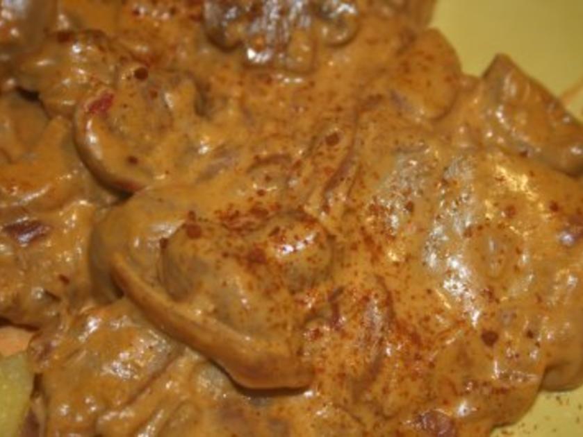 Schweinefilet mit Champignons und Zwiebeln - einfach - 136 kcal/100g