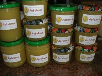 Rezept: Dessert: APFELMUS oder APFELKOMPOTT Dessert: APFELMUS oder APFELKOMPOTT - Rezept