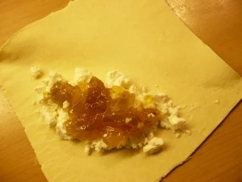 Ziegenkäse in Blätterteig - Rezept - Bild Nr. 2