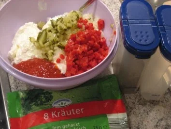 Rezept: Paprikaaufstrich Paprikaaufstrich - Rezept