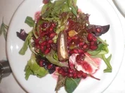 Blattsalat mit Granatapfelsoße - Rezept