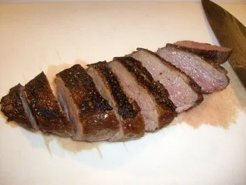 Rezept: Rosenkohlpüree mit gebratener Ente an Rotweinsößchen Bild Nr. 10 Rosenkohlpüree mit gebratener Ente an Rotweinsößchen - Rezept - Bild Nr. 10