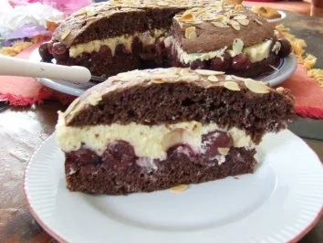 Schoko-Kirsch-Bienenstich - Rezept - Bild Nr. 4