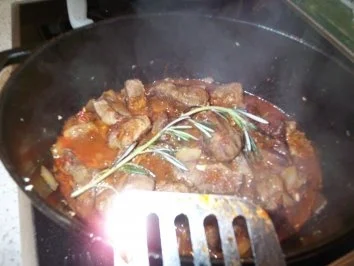 Rezept: Feurige Gulaschsuppe, immer wieder gern Feurige Gulaschsuppe, immer wieder gern - Rezept