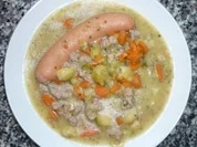 Möhren-Rosenkohleintopf mit Hack und Bockwurst - Rezept
