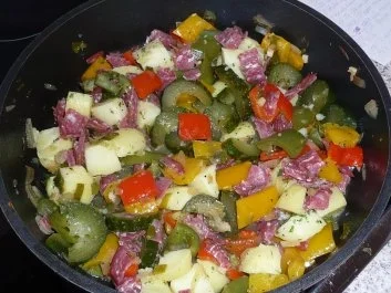 Salate: Warmer Kartoffelsalat nach italienischer Art - Rezept - Bild Nr. 4