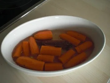 Lammrückenfilet mit Datteln und Kardamom, Safrancouscous - Rezept - Bild Nr. 2