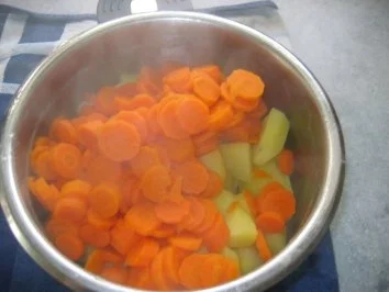 Stamppot- Kartoffeln und Möhren untereinander - Rezept - Bild Nr. 6