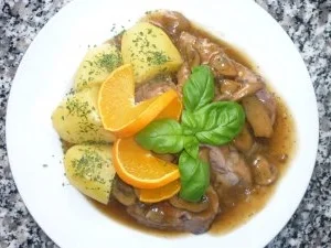 Rezept: Putenoberkeule in Orangen - Espresso - Sauce Putenoberkeule in Orangen - Espresso - Sauce - Rezept