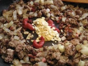 Hacksoße mit Nudeln ... - Rezept - Bild Nr. 3