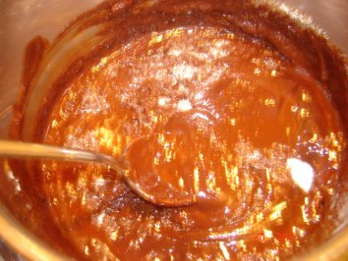 Schokoladenmuffins mit cremigem Nougatkern - schnell &amp; einfach - von hati