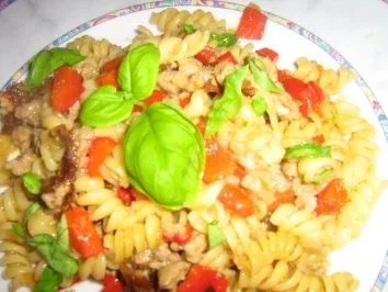 Hackpfanne mit Paprikagemüse und Nudeln - Rezept - Bild Nr. 8