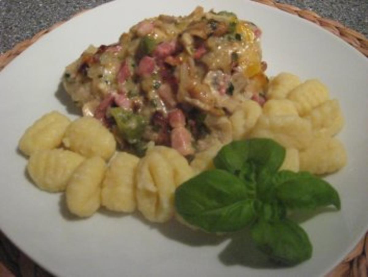 Bilder für Ofenschnitzel mit Champignons & Speck - Rezept