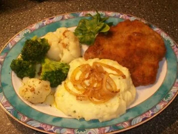 Schnitzel mit Kartoffelpüree u. Blumenkohl - Broccoli  Gemüse - Rezept - Bild Nr. 4