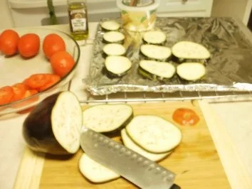 Rezept: Tomatoe und Aubergine Gratin - 150 Kal. ohne Fleisch sehr lecker mit einem Steak oder Fish Bild Nr. 2 Tomatoe und Aubergine Gratin - 150 Kal. ohne Fleisch sehr lecker mit einem Steak oder Fish - Rezept - Bild Nr. 2