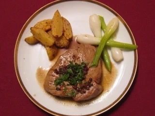 Rezept: California-Tunasteak mit Lauchzwiebeln und rotem Pfeffer California-Tunasteak mit Lauchzwiebeln und rotem Pfeffer - Rezept