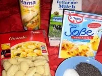 Rezept: Gnocchi mit Mohn und Vanillesoße Bild Nr. 2 Gnocchi mit Mohn und Vanillesoße - Rezept - Bild Nr. 2