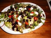 Großer Salatteller mit weißem Balsamico-Dressing - Rezept