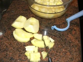 Rezept: Muffin: APFELMUFFIN ... unter Mandelhaube Bild Nr. 3 Muffin: APFELMUFFIN ... unter Mandelhaube - Rezept - Bild Nr. 3